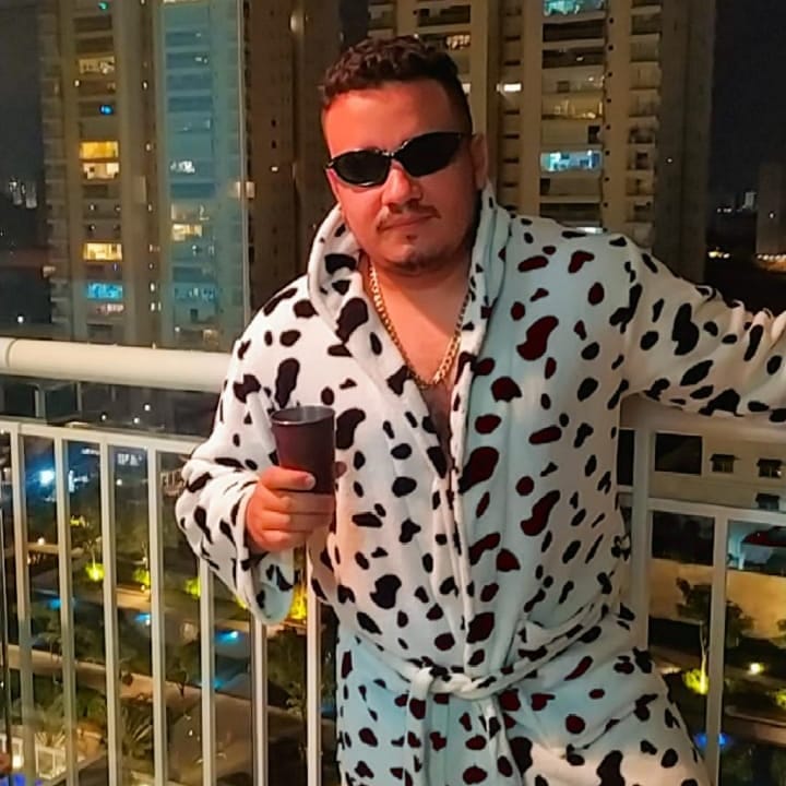 DJZIM em registro descontraído